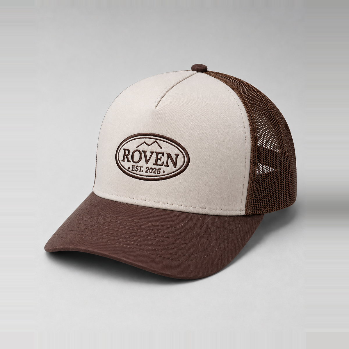ROVEN Cap in Braun, schräg von vorn